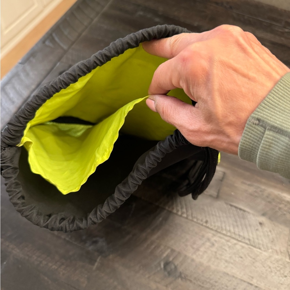 2 Nike Drawstring Gym Sacks - Picture 11 of 12